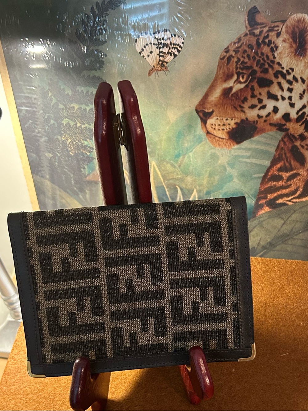 FENDI Pre-Loved Wallet or Passport Holder - Unisex - Picture 4 of 8